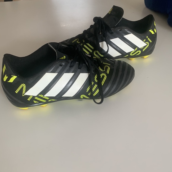 Adidas kids soccer cleats - Picture 3 of 7